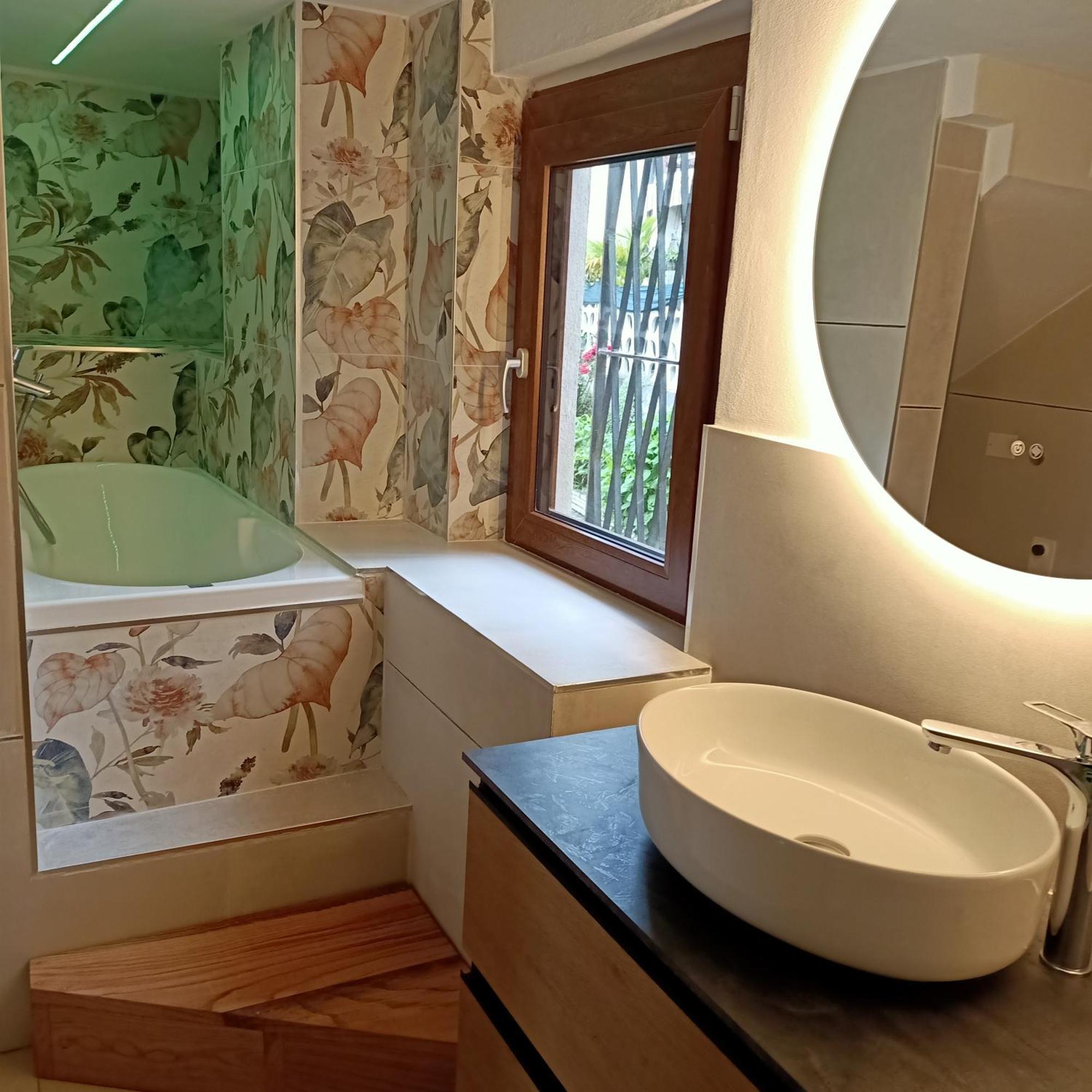 Amrita Rosa Hotel Castellamonte ภายนอก รูปภาพ